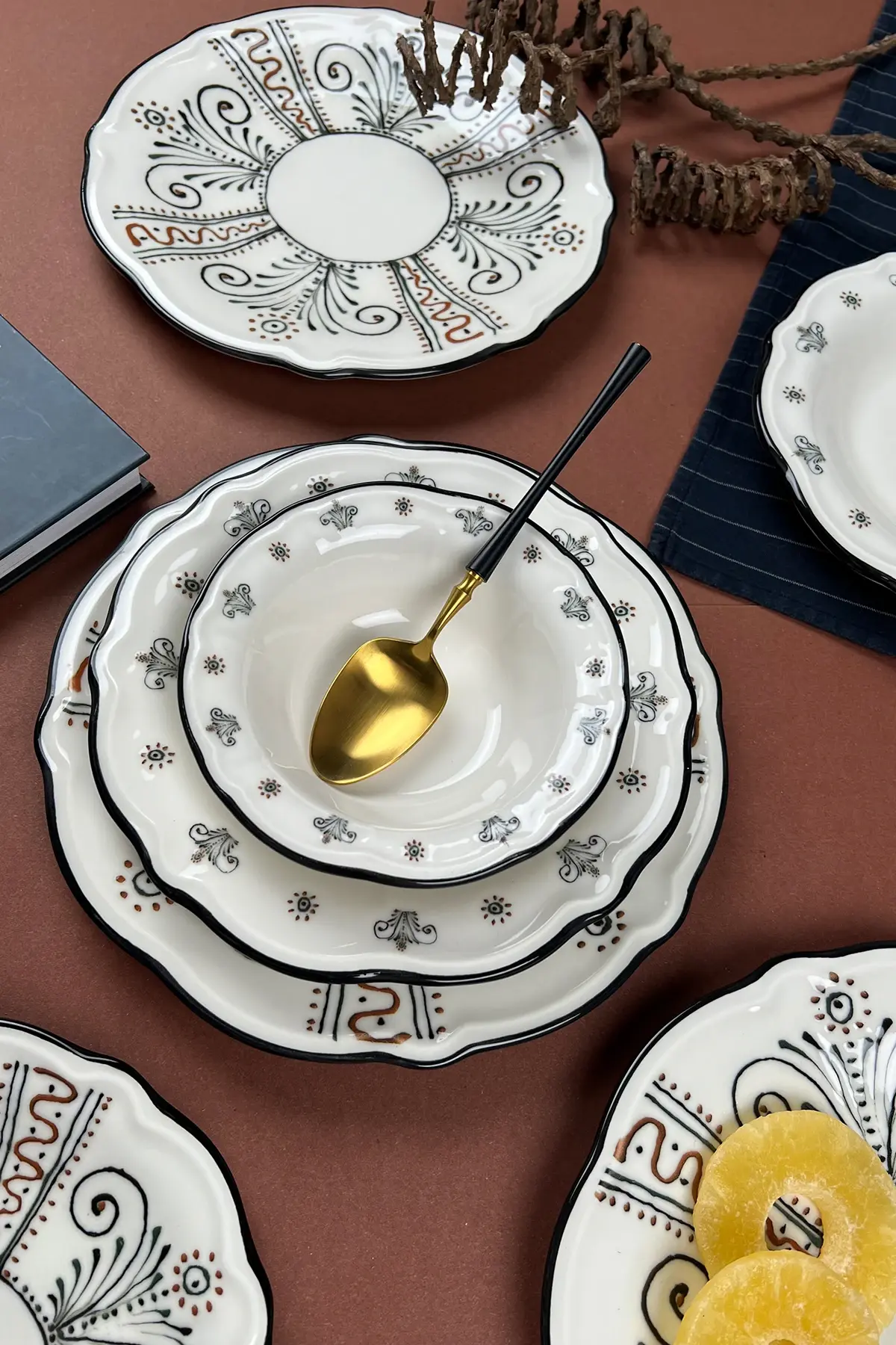 PORSER HELEN FULYA YEMEK TAKIMI 24 PARÇA